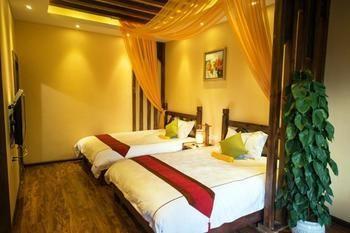 Lijiang Banshan Yunfu Boutique Hostel Exterior photo